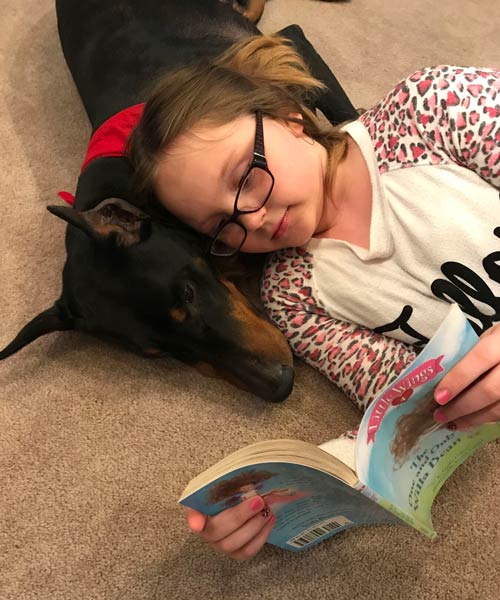 chester reading therapy dog